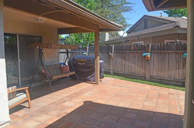 1149 Nottingwood Circle, Westlake Village CA: https://media.crmls.org/mediaz/5264fa45-1eab-433b-b8cf-3a1c96ec2677.jpg