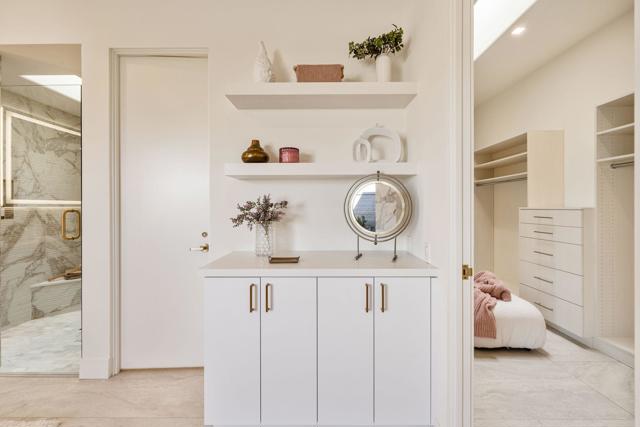 9 Regency Drive, Rancho Mirage CA: https://media.crmls.org/mediaz/526597a0-d603-4a7d-acf1-5640de21c17e.jpg
