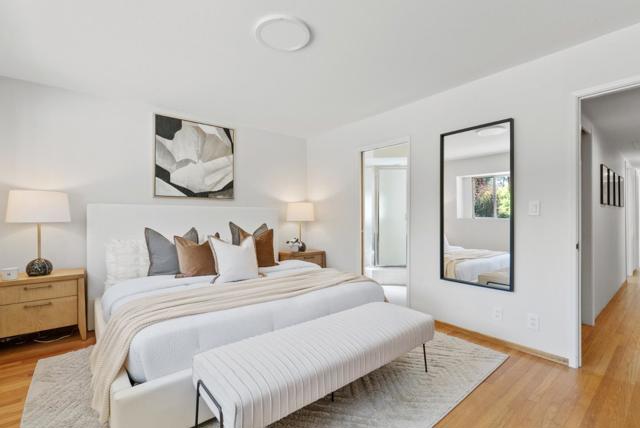 2050 Wooded Glen Drive, Los Altos CA: https://media.crmls.org/mediaz/5265b5f6-9257-4d0c-b097-f090f302ed38.jpg