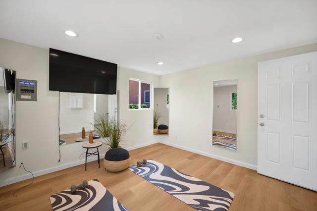 730 Laurel Street, San Jose CA: https://media.crmls.org/mediaz/5266180c-73ba-4d27-a749-7c66d5b7d5a2.jpg