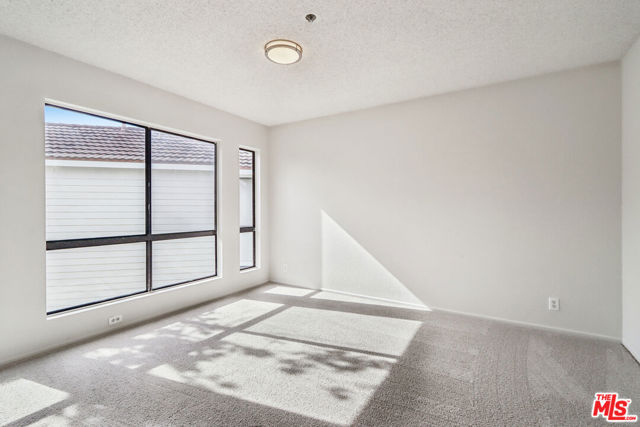 25885 Trabuco Road, Lake Forest CA: https://media.crmls.org/mediaz/5266a1be-d031-48a4-928f-663b92258646.jpg