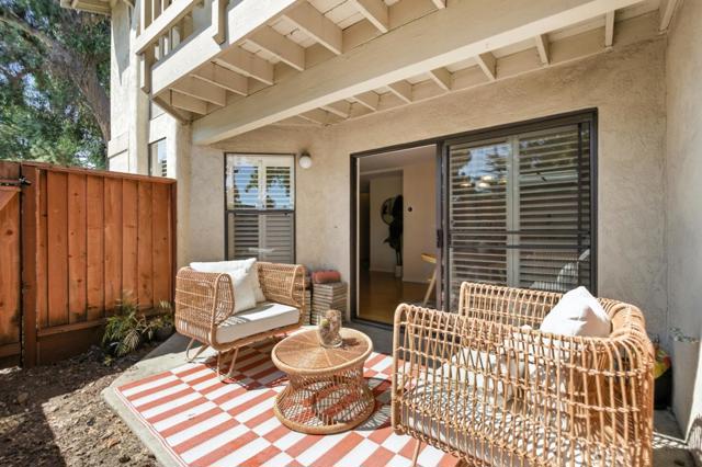 5365 Port Sailwood Drive, Newark CA: https://media.crmls.org/mediaz/5266c459-9bae-4d83-b1c6-aaf32fadccf9.jpg