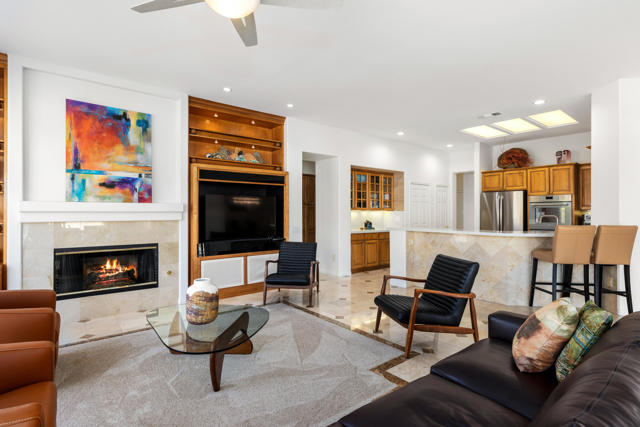 78210 Gray Hawk Drive, Palm Desert CA: https://media.crmls.org/mediaz/526762ed-3567-4f0b-ac1e-123b237ec122.jpg
