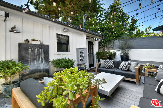 4311 Finley Avenue, Los Angeles CA: https://media.crmls.org/mediaz/5269343f-3e12-40ae-b19d-13199a8de8c4.jpg