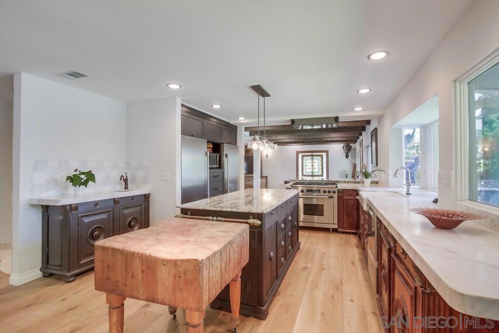 MLS #250032414SD img 10