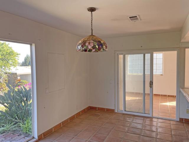 Detail Gallery Image 15 of 44 For 3808 Vista Campana #22,  Oceanside,  CA 92057 - 1 Beds | 1 Baths