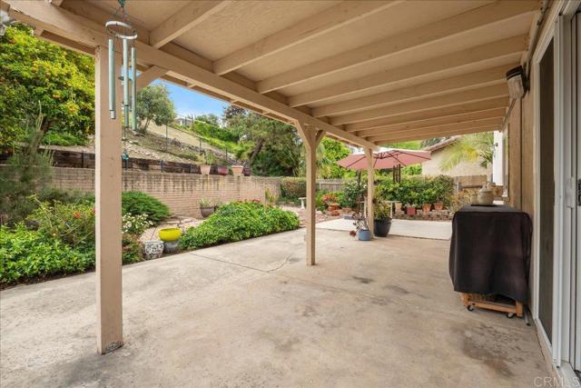 Detail Gallery Image 20 of 23 For 1943 Belmore Ct, El Cajon,  CA 92020 - 5 Beds | 2/1 Baths