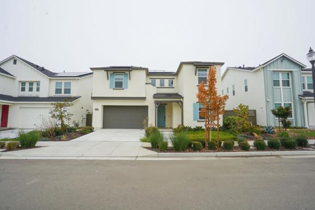 4124 Maddy Avenue, Tracy CA: https://media.crmls.org/mediaz/526c2319-57fb-46c4-94d7-a1a4d3d72162.jpg