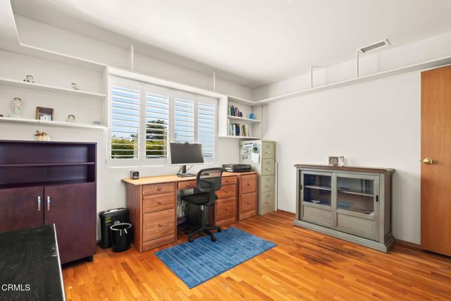 Detail Gallery Image 14 of 29 For 505 Briarwood Ter, Ventura,  CA 93001 - 3 Beds | 2 Baths