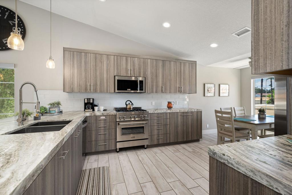 MLS #219135217DA image #2