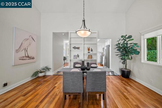 672 Savoy Ct, Walnut Creek CA: https://media.crmls.org/mediaz/526cd122-51cd-42cf-b88d-fe4791c42468.jpg