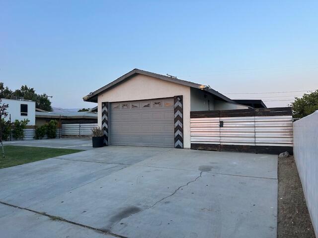 16290 Via Vista, Desert Hot Springs CA: https://media.crmls.org/mediaz/526d2d97-741c-40c0-ad64-3c1b92d0c216.jpg