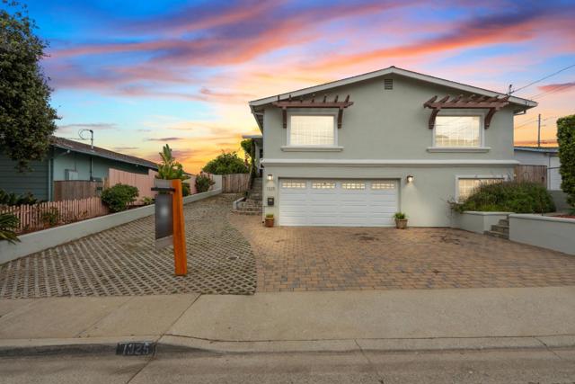 1325 Kimball Avenue, Seaside CA: https://media.crmls.org/mediaz/526e3970-7955-4454-9e73-5ebf72f45a6f.jpg