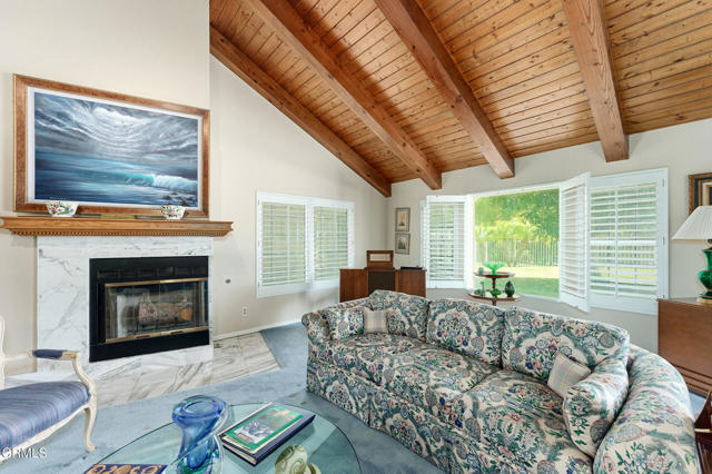 11616 E Las Posas Road, Camarillo CA: https://media.crmls.org/mediaz/526e7889-bba3-4f41-9904-5bf2b4d8e3e2.jpg