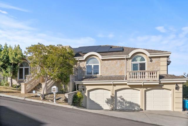 199 Kings Court, San Carlos CA: https://media.crmls.org/mediaz/526e866c-4a90-44c2-b757-2a16bd782068.jpg