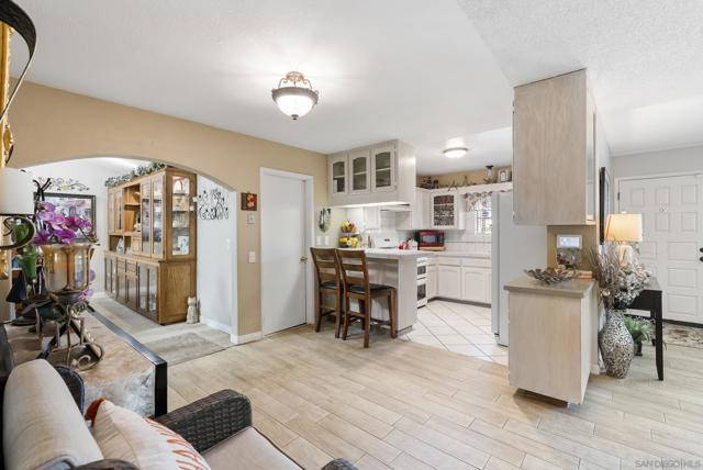 770 Kedzie Ave, San Diego CA: https://media.crmls.org/mediaz/526ee6ef-9eed-457b-b400-1aab57278e22.jpg