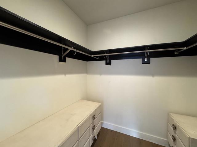 16 Hillview Avenue, Redwood City CA: https://media.crmls.org/mediaz/526f89ca-628f-412c-b937-17eda29d882b.jpg