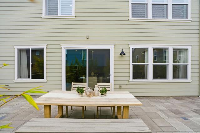 275 Skyview Drive, Marina CA: https://media.crmls.org/mediaz/52715b12-789a-40fe-a032-c8bf1fc331b6.jpg