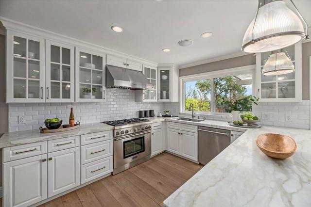 6692 Leyland Park Drive, San Jose CA: https://media.crmls.org/mediaz/52719ec3-e9b3-4182-b6d8-321403988662.jpg