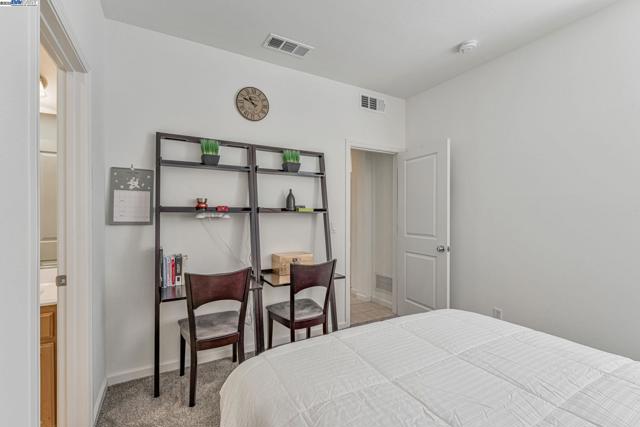 40252 Bonica Rose Terrace, Fremont CA: https://media.crmls.org/mediaz/5273974a-6d83-4861-a8e3-7844ef2f6e43.jpg