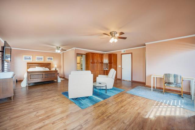 6433 La Paloma Street, Carlsbad CA: https://media.crmls.org/mediaz/52754756-a9bc-4a2c-91d6-d17539936c96.jpg