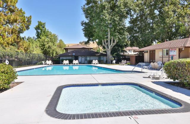 42955 Corte Verde, Fremont CA: https://media.crmls.org/mediaz/527583a3-274c-4c0e-970b-535e9b4feecd.jpg