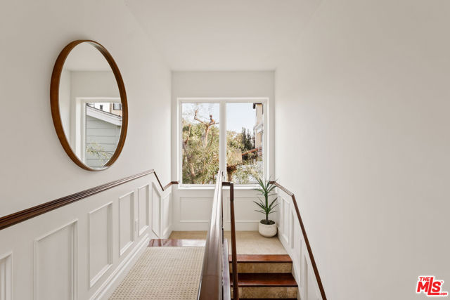 7320 Trask Avenue, Playa del Rey CA: https://media.crmls.org/mediaz/5275ea43-a4a6-46d1-8771-52c272b092fd.jpg