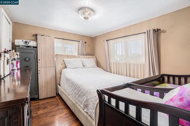 75 E Bolton Rd, Oakley CA: https://media.crmls.org/mediaz/5276215b-295e-4e36-8939-6f56087ffc0f.jpg
