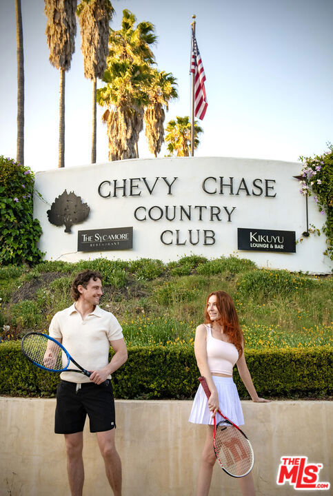 3000 Cornwall Drive, Glendale CA: https://media.crmls.org/mediaz/52763ac1-cf72-487a-9c63-040afbc3dc51.jpg