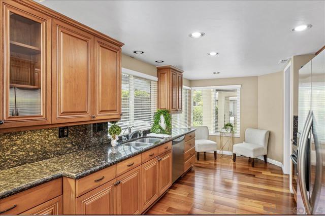 6340 Caminito Del Pastel, San Diego CA: https://media.crmls.org/mediaz/52767cf6-1e70-4f93-ba2c-400fb1dbb5c4.jpg