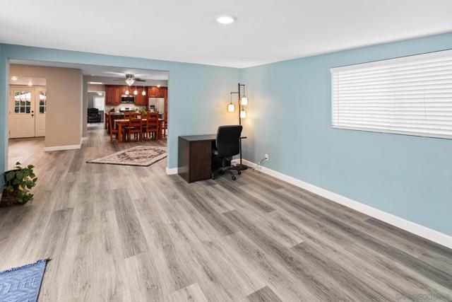 750 Mission Ave, Chula Vista CA: https://media.crmls.org/mediaz/5276bcf4-3e80-45d7-b4ca-53affa99e144.jpg