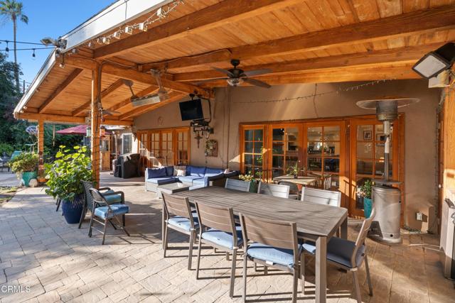 Detail Gallery Image 19 of 25 For 23508 Canzonet St, Woodland Hills,  CA 91367 - 5 Beds | 3 Baths