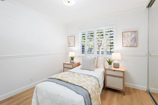 3211 Harvey Ct, Pleasanton CA: https://media.crmls.org/mediaz/52780c90-a80a-42f1-b2c1-6b24d0d6c9f7.jpg