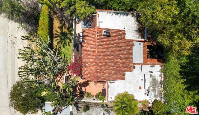 6615 Emmet Terrace, Los Angeles CA: https://media.crmls.org/mediaz/527819b8-6f70-4438-9fb6-73ab498bf1ac.jpg