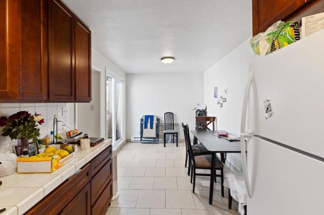 306 Beech Street, Redwood City CA: https://media.crmls.org/mediaz/5278de06-f7d1-4063-924d-4f892dbcbe2f.jpg
