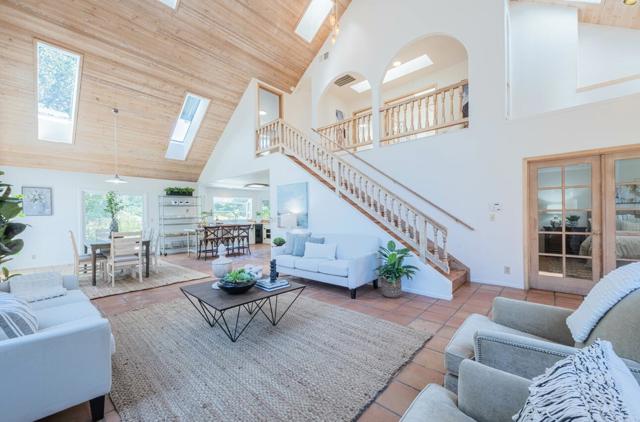158 Echo Valley Road, Prunedale CA: https://media.crmls.org/mediaz/5279cde6-4edf-41a9-b0a4-a8456c64273d.jpg