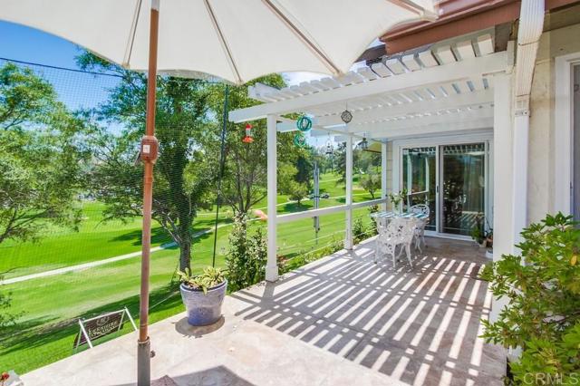 1129 La Casa Drive, San Marcos CA: https://media.crmls.org/mediaz/527a7b1c-f6f1-4925-8674-e21174366e5a.jpg