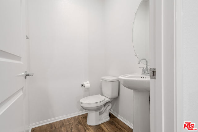 15978 Pilot Avenue, Chino CA: https://media.crmls.org/mediaz/527b1e88-4145-4542-8fa7-f42ac8219039.jpg