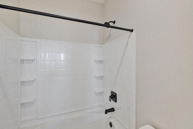 1861 Hydrangea Drive, Hollister CA: https://media.crmls.org/mediaz/527bb91a-1d51-4584-8be0-8368a997e32b.jpg