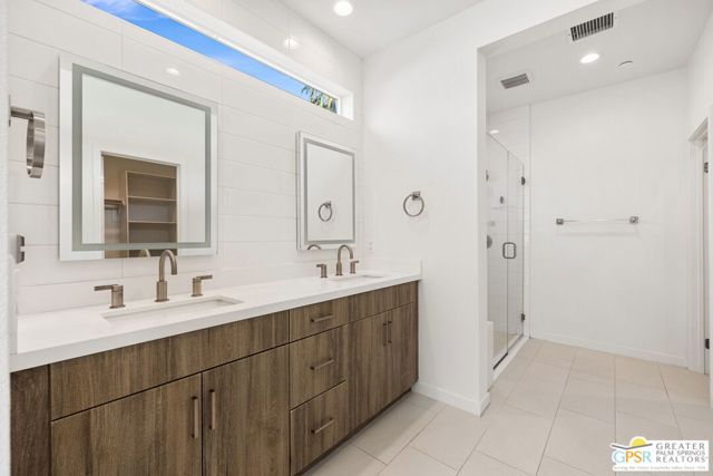 36277 Corta Aguila, Cathedral City CA: https://media.crmls.org/mediaz/527bfd25-1f5a-4183-b98a-05e4eaf3fb8f.jpg