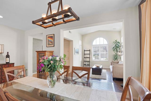 Detail Gallery Image 7 of 44 For 2217 Corte San Simeon, Chula Vista,  CA 91914 - 4 Beds | 3 Baths