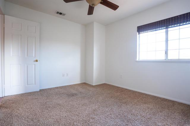 1715 Las Palmas Lane, Escondido CA: https://media.crmls.org/mediaz/527c7132-068c-42dd-a82c-6426b6135024.jpg