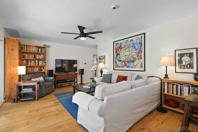 6212 Lake Ariana Ave, San Diego CA: https://media.crmls.org/mediaz/527c7687-0c4b-4157-a4c2-f1ab82387816.jpg