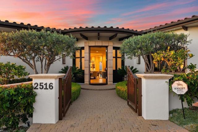 2516 Ruette Nicole, La Jolla CA: https://media.crmls.org/mediaz/527c94fd-e008-44f3-af9d-9da875dbe027.jpg