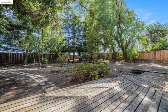 3523 Tabora Drive, Antioch CA: https://media.crmls.org/mediaz/527cb047-095b-4dfa-8750-95f0668e34b3.jpg