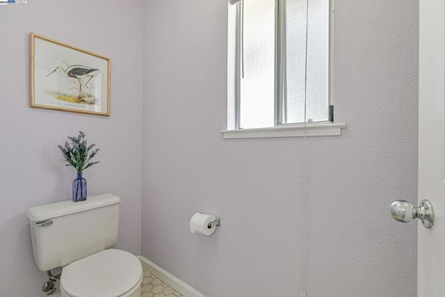 Image 33 of 58 For 42210 Live Oak Cir