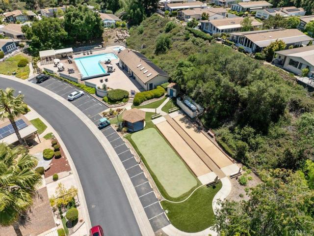 8975 Lawrence Welk Dr, Escondido CA: https://media.crmls.org/mediaz/527dd1ae-bd13-4393-9a80-3fcdda58ee7c.jpg