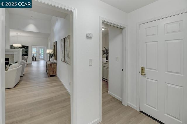 2504 Saklan Indian Dr, Walnut Creek CA: https://media.crmls.org/mediaz/527e48f1-4d44-4646-a027-7a354cb15b0d.jpg