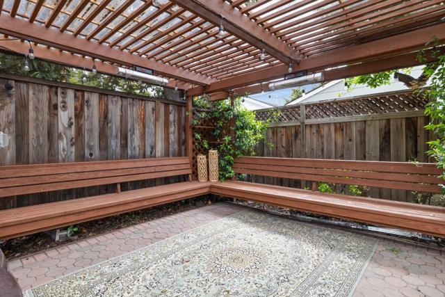 4021 Campana Drive, Palo Alto CA: https://media.crmls.org/mediaz/52800701-88c1-4636-b889-36d97d002a1d.jpg