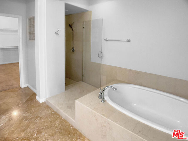 18944 Northern Dancer Lane, Yorba Linda CA: https://media.crmls.org/mediaz/528017ea-9442-4034-912a-fcff292ec925.jpg